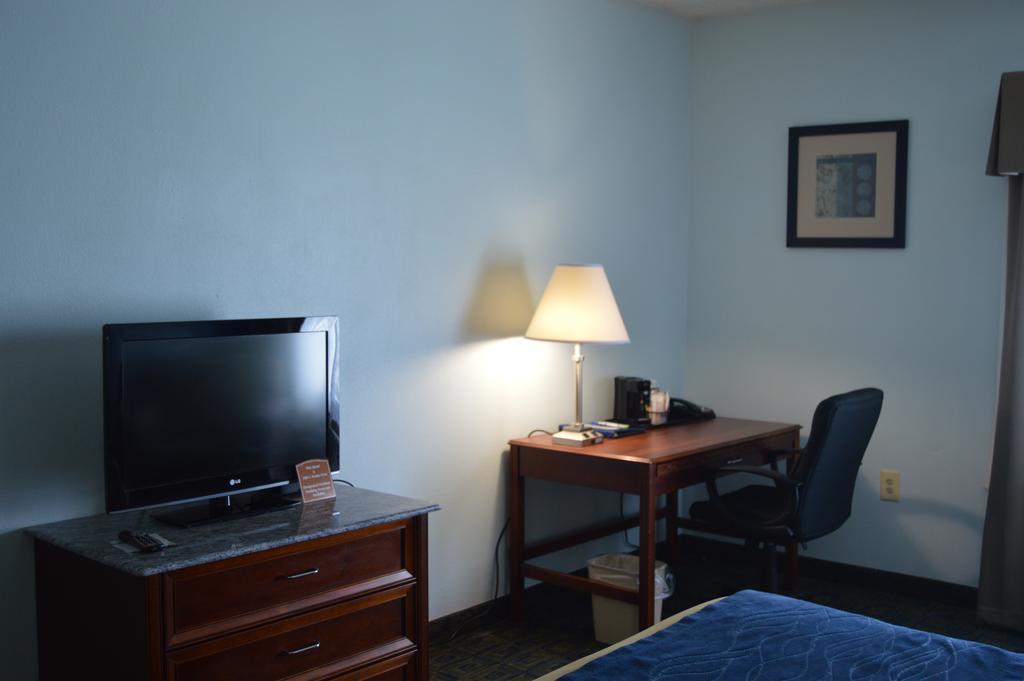 Comfort Inn & Suites Cincinnati Quarto foto